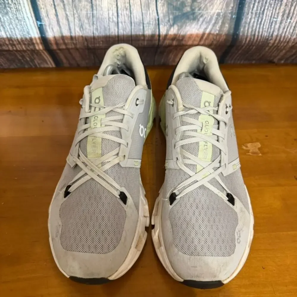 On Running Cloudflyer‎ 4 Men's Sneakers Gray Size 10.5 Athletic Shoes